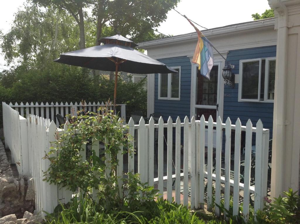 The Bradford Carver Guest House Provincetown Exterior photo
